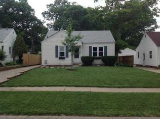 2606 33rd St, Des Moines, IA 50310