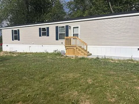 1083 W Highway 2 — Photo 18