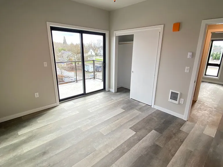 Booster Court — Photo 19