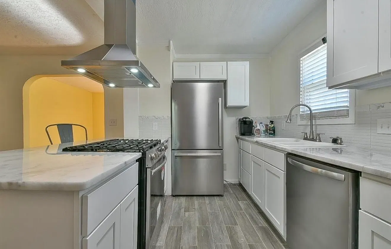 3 bed, 1029 sqft, $1,600 — Photo 4