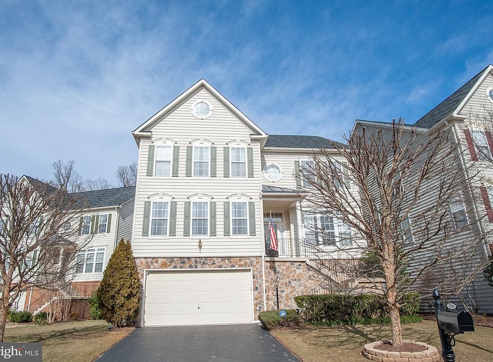 1st image of 7590 Lindberg Dr
