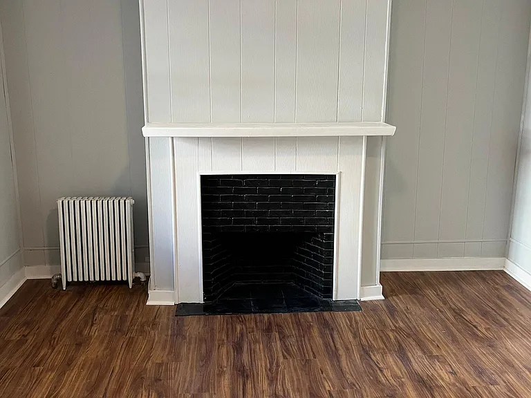 568 E Herman St — Photo 5
