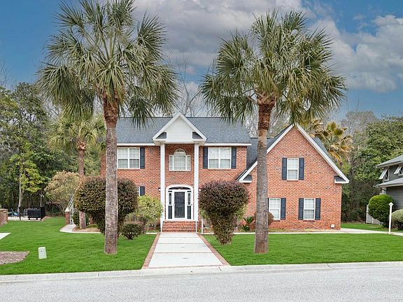 2nd image of 2445 Vaucluse Rd