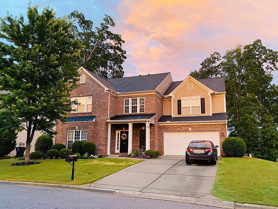 1st image of 304 Abbey Gardens Ln