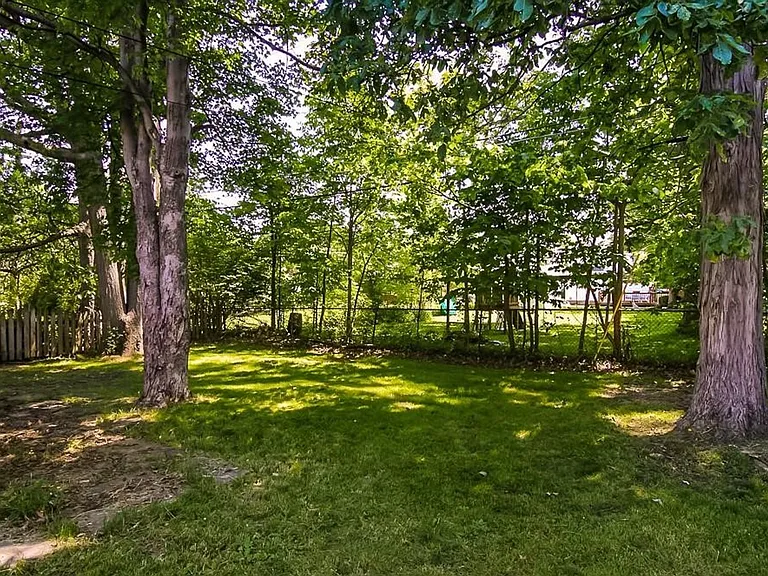 6987 Greenleaf Ave — Photo 22
