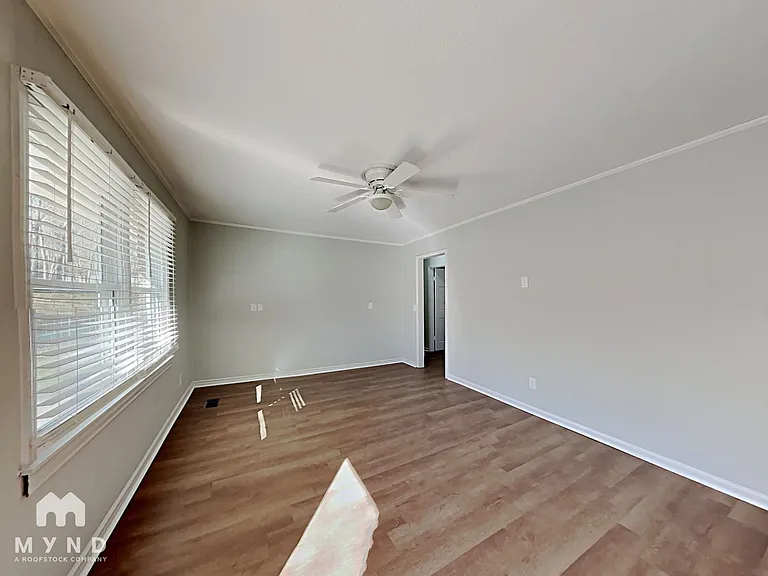 1840 Westridge Dr — Photo 5