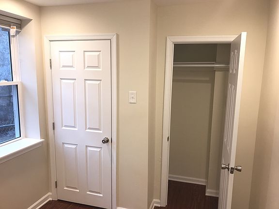 4th image of 3850 W Girard Ave #2