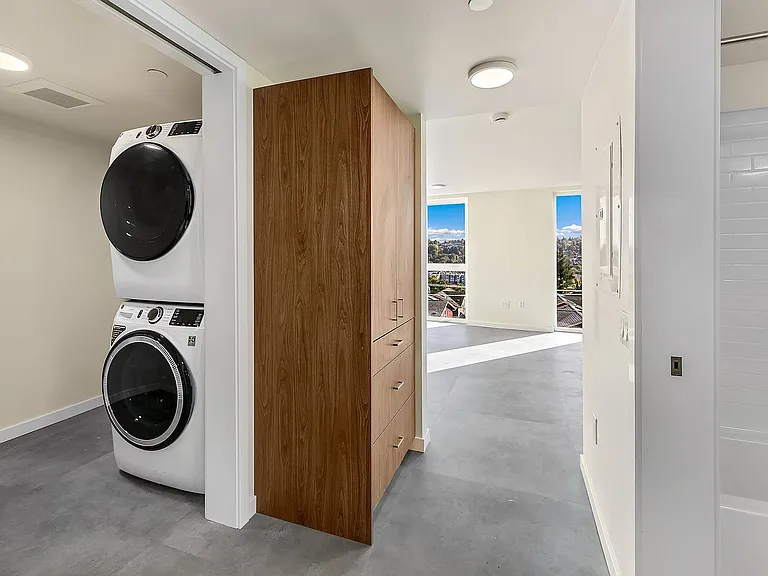 Fremont View: Modern Classic Collection — Photo 54