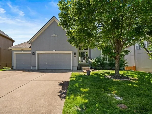 14421 Melrose St, Overland Park, KS 66221
