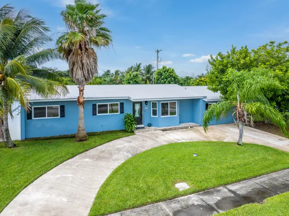 1326 W Mango Street, Lantana, FL 33462
