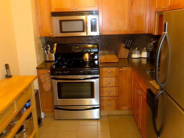 14 Westview Ave #312 — Photo 4