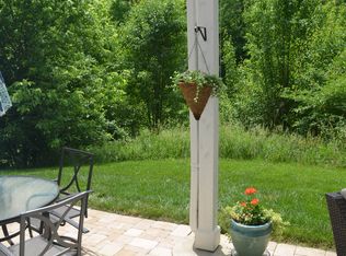393 Southwind Ln, Ludlow, KY