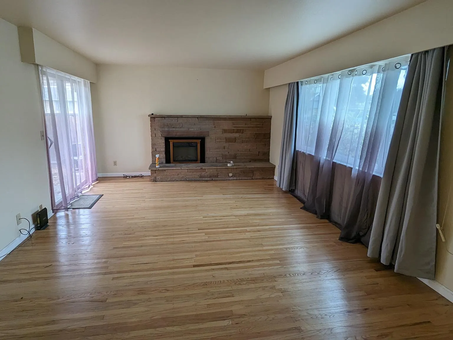 2 bed, 860 sqft, $2,795 — Photo 3