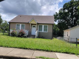 305 Lander St, Charlotte, NC 28208