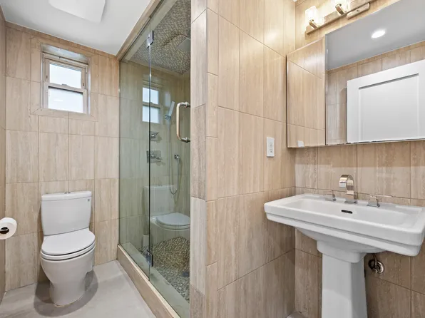 84 Gotham Avenue image 12 of 17