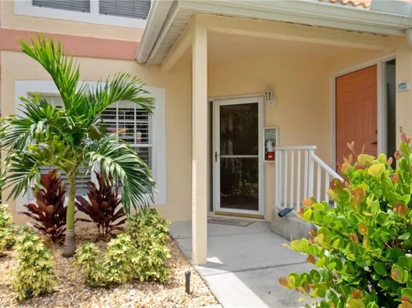 2506 Orchid Bay Dr APT 104, Naples, FL 34109