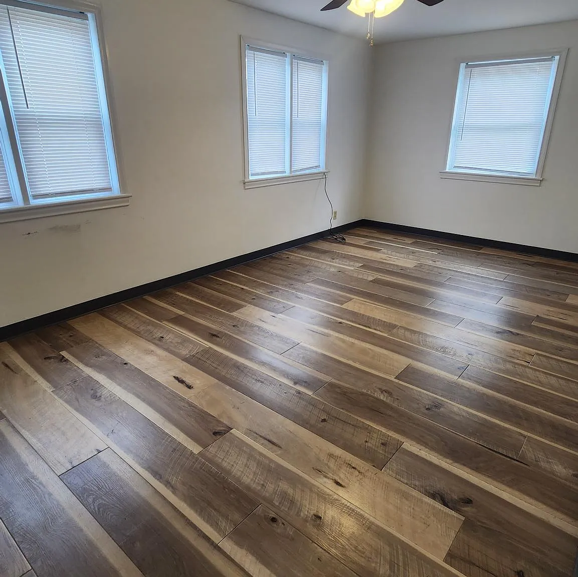 2 bed, 700 sqft, $900 — Photo 3