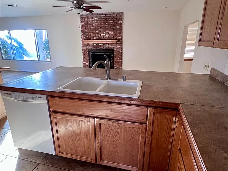 44519 Foxton Ave — Photo 6
