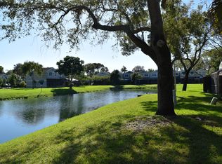 5174 Lake Loop Rd, Cooper City, FL 33330