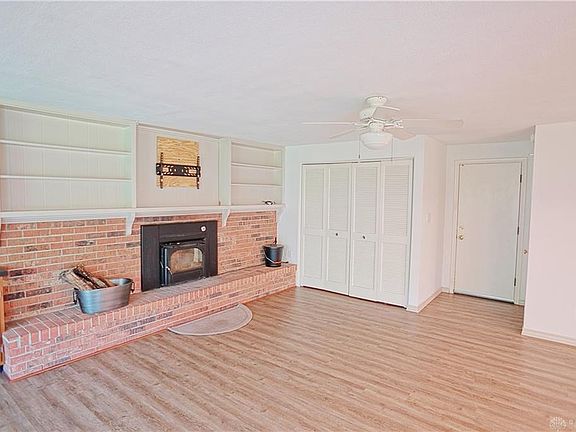 4th image of 165 Edgefield Dr