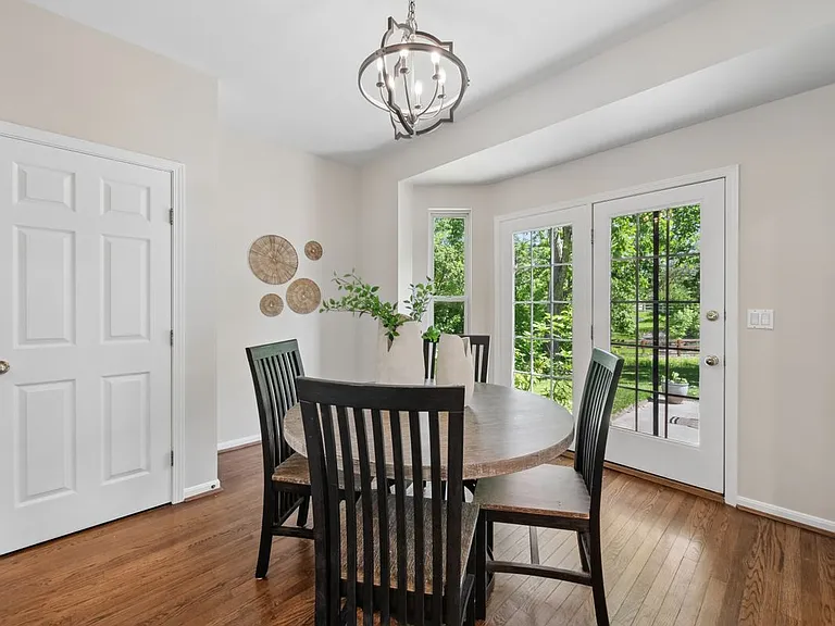 7879 Yellowwood Dr — Photo 4