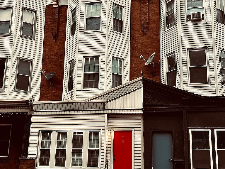 2810 Frankford Ave — Photo 30