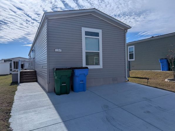 12401 Veracruz Dr