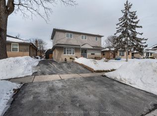 48 Rideout St, Ajax, ON L1S 1P8