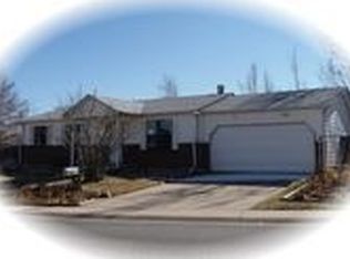 17590 E Grand Dr, Aurora, CO 80015