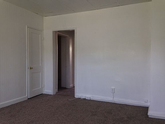 4th image of 2934 Yorkway