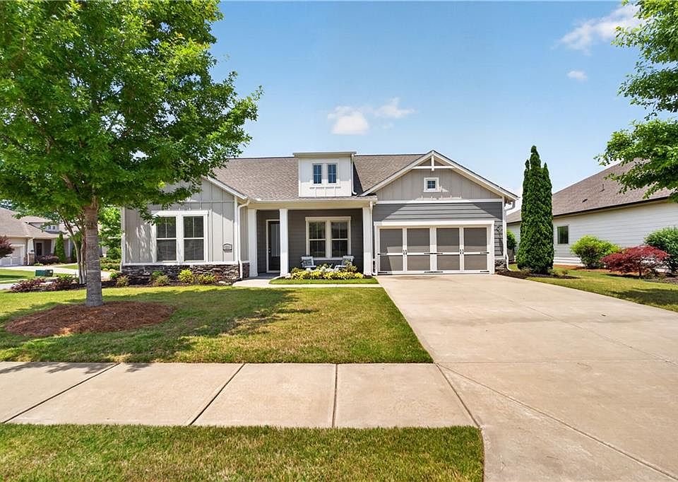 1st image of 301 Hazel Dr