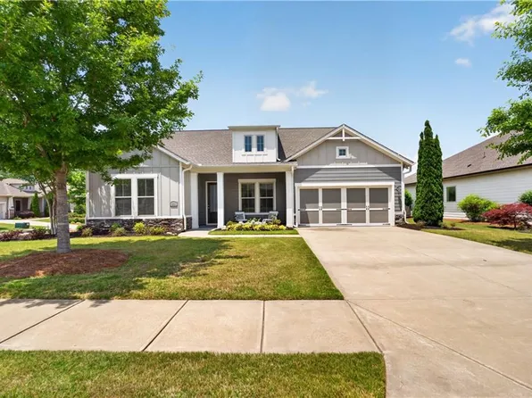 301 Hazel Dr, Woodstock, GA 30189