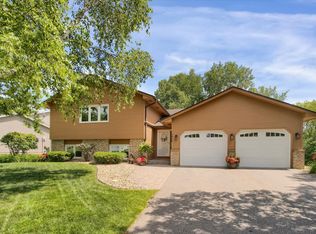 1820 Walnut Ln, Eagan, MN 55122
