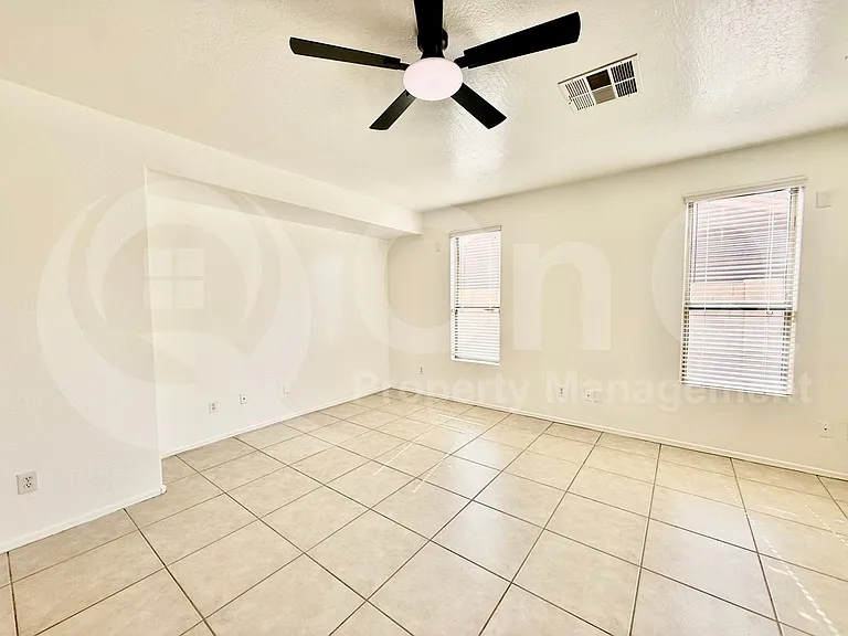 9940 E Medina Ave — Photo 14