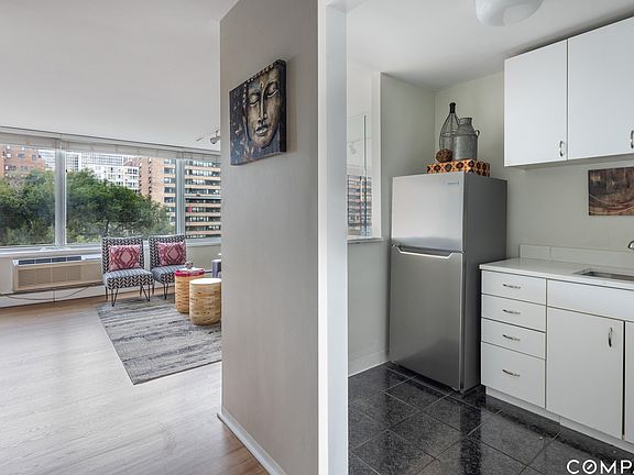 2nd image of 336 W Wellington Ave APT 803