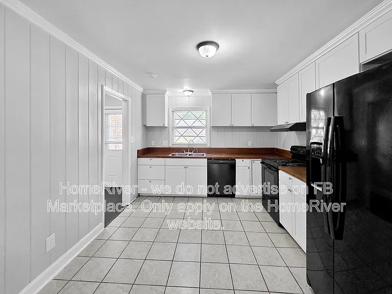 4723 Westcrest Dr — Photo 8