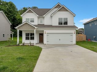 1684 Rains Rd, Clarksville, TN 37042