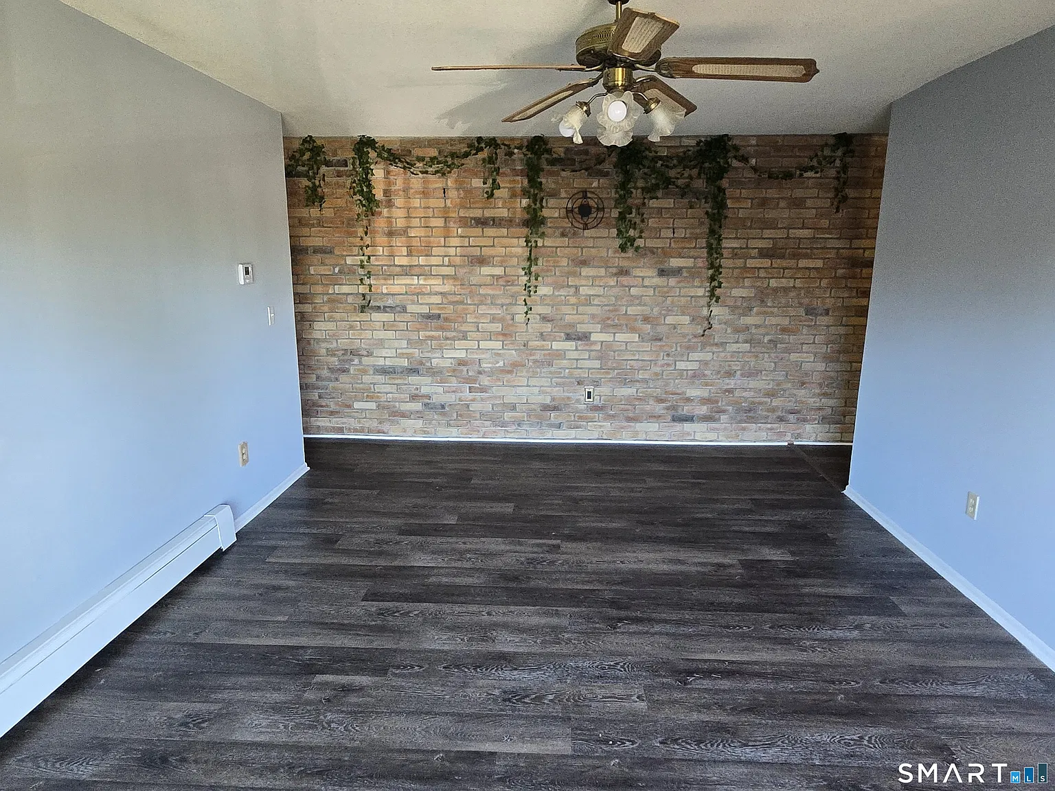 2 bed, 1.0 bath, 900 sqft, $2,000 — Photo 4
