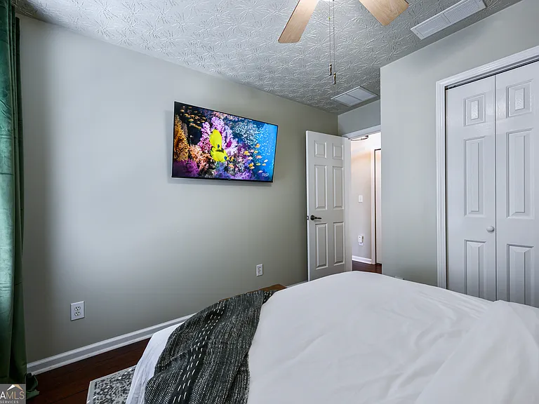 1431 Bay Overlook Dr — Photo 15