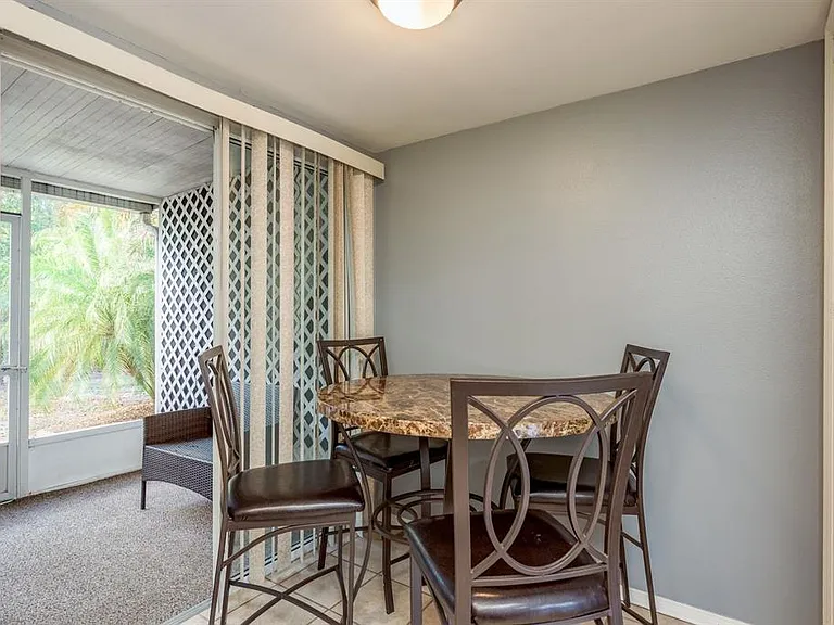1602 Brigadoon Dr — Photo 11