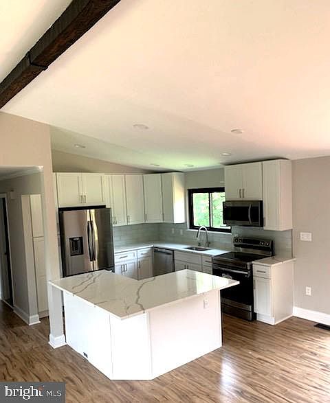 2nd image of 6417 Lancaster Dr