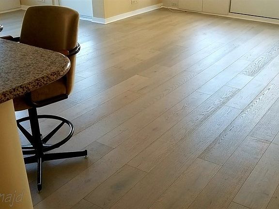 Beautiful plank oak flooring