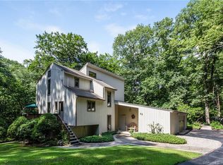 53 Blackfoot Ct, Guilford, CT 06437