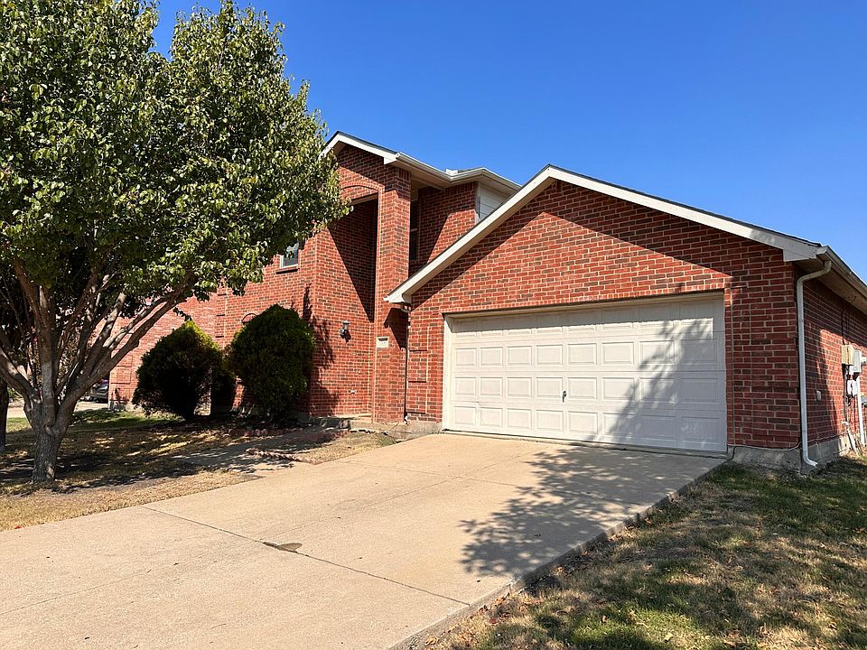 1st image of 710 Ashford Ln