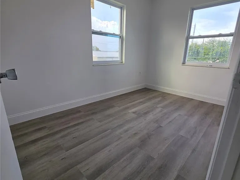 4131 Commercial Dr #4131 — Photo 8