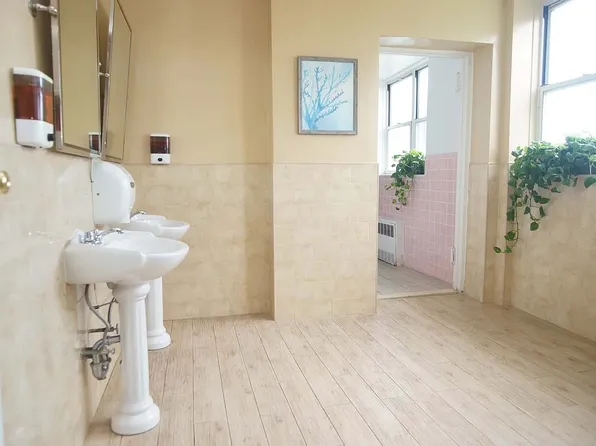 117-12 Ocean Pm image 30 of 40