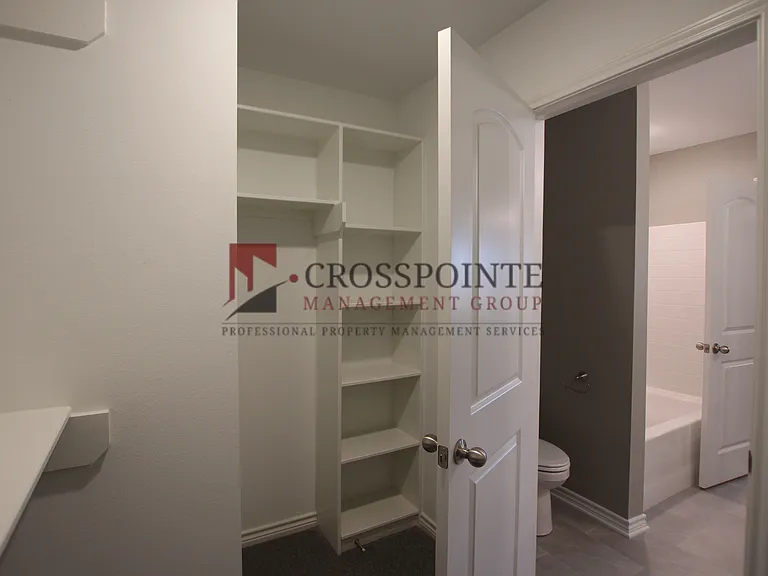 6308 Villa Rosa Way — Photo 18