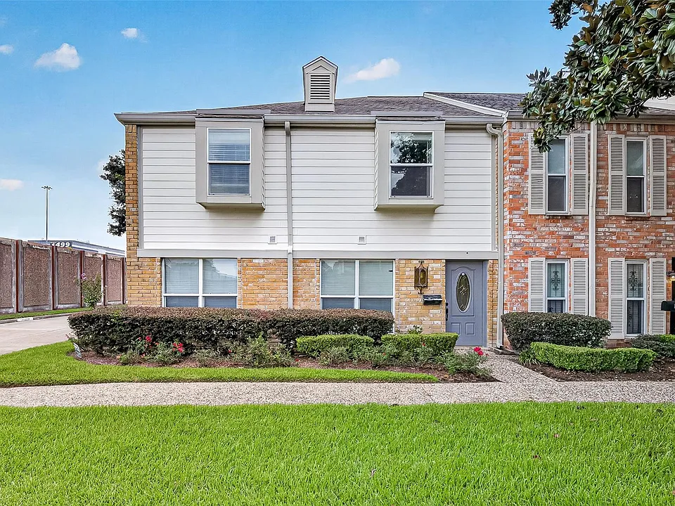 10383 Briar Forest Dr