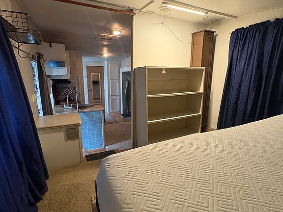 4th image of 2140 Cincinnati Rd Unit 16