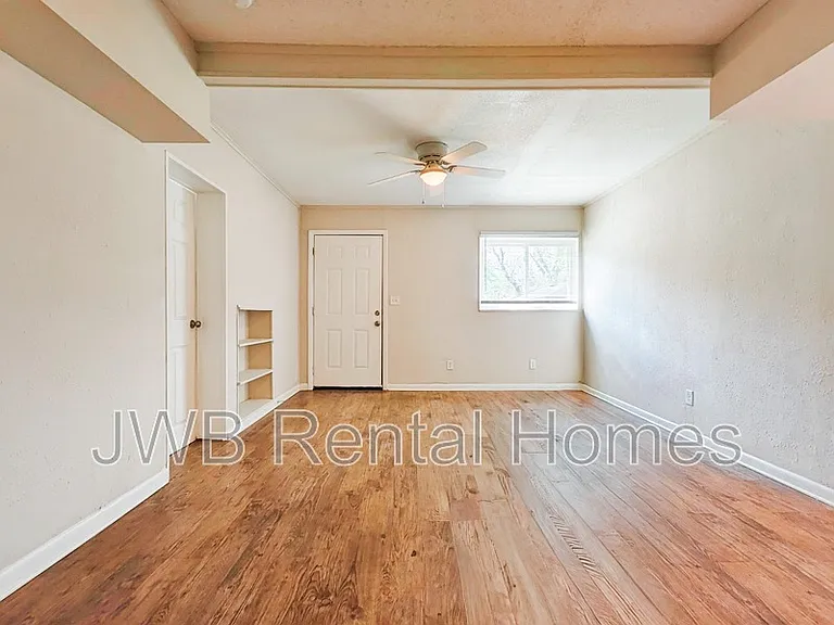 3515 Dignan St — Photo 7